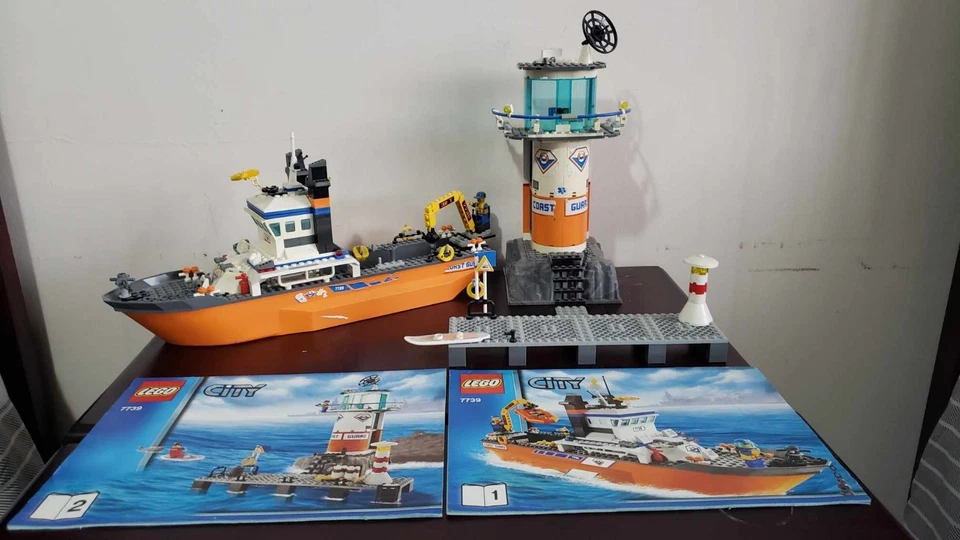 LEGO set 7739 Coast Guard Patrol Boat & Tower CITY 100% complete - Image 1 of 1