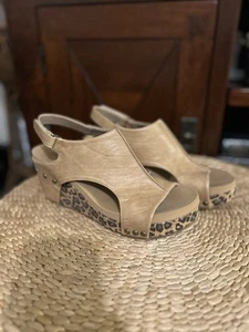 Corkys Boutique Womens Carley Faux Leather Beige Wedge Heel Sandal Size 8 - Picture 1 of 7