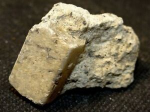 Cristal de Sanidine Issoire Auvergne 4x3x2cm mineral collection rare pierre soin