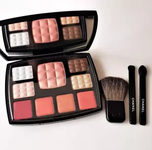 CHANEL Travel Makeup Palette VOYAGE Makeup Essentials with Travel Mascara - Picture 1 of 7
