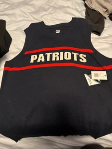 New England Patriots G-III Sports Hands High Navy Crewneck Sweater Vest - Bild 1 von 3