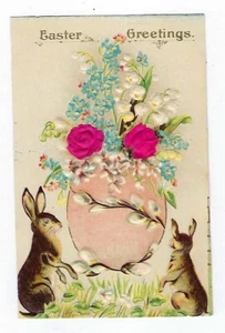 Postal de Pascua de principios de 1900 conejos y huevos con flores en relieve - Imagen 1 de 2