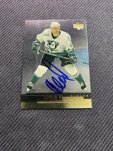 2000-01 UD Gold Reserve Hockey Niclas Havelid Autograph #172 Mighty Ducks Auto
