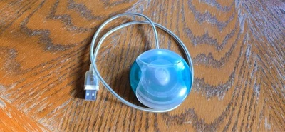 Apple Blueberry Blue Puck USB Mouse M4848 - Image 1 of 3