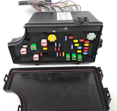 04692207AE Jeep 2007 2008 Compass Patriot Fuse Box Engine Bay Dodge Caliber H63 - Image 1 of 4