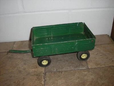 Vintage 1/16 ? 8" ERTL John Deere Green Trailer Grain Drop Shoot Door Free SHIP - Image 1 of 4