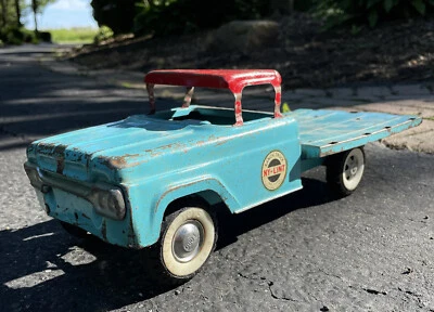NYLINT FORD RANCH TRUCK STEEL TOY FOR PARTS OR RESTORE 14" LONG Barn Find As Is - Image 1 of 4