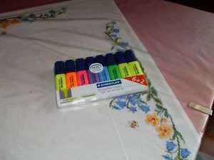 8 x Textmarker Staedtler in gelb,grün,lila,orange oder blau und pink - Bild 1 von 1