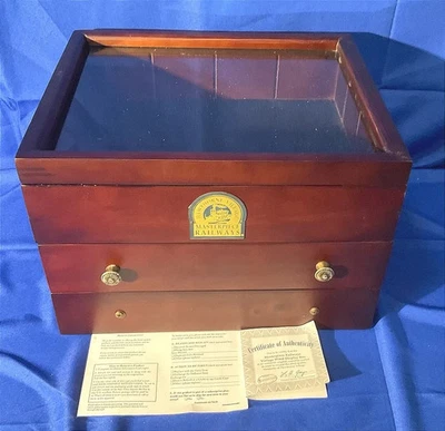 Caja de exhibición de madera Bradford Hawthorne Village obra maestra ferrocarriles HO tren Foto 1 de 4