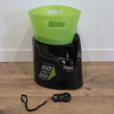 Lanzador de bolas Hyper Pet Go Dog Go Fetch con control remoto sin cable bola Foto 1 de 4