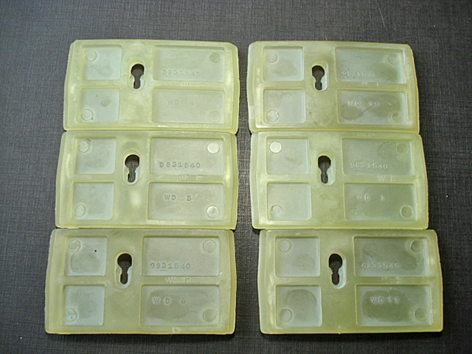 6 piezas clips de moldura inferiores para puerta NORS 1976 1977 Buick Riviera y Cadillac Eldorado Foto 1 de 4