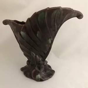 Vintage Royal Haeger R301 USA Green, Double Leaf Fan Vase 9" R. A. Hickman - Picture 1 of 8