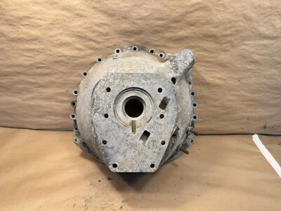 Carcasa de campana de caja de cambios Jaguar XKE E-Type 4.2 OEM PN C22623 Foto 1 de 4