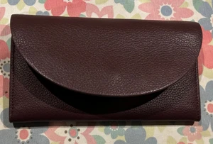 John Lewis Burgundy Leather Ladies Purse - Picture 1 of 4