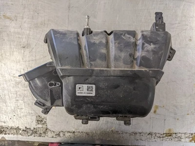 Intake Manifold From 2016 Chevrolet Malibu Limited  2.5 12631020 - Image 1 of 4