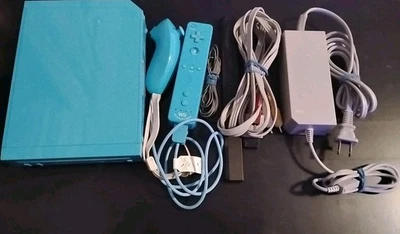 Blue Nintendo Wii V Console RVL-101 W/ OEM Cables Tested - Image 1 of 4