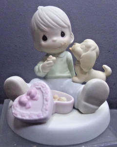 PRECIOUS MOMENTS CERAMIC FIGURINE SHARING SWEET MOMENTS TOGETHER - Picture 1 of 6