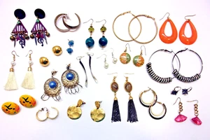 Vintage to Now Fashion Jewelry PIERCED EARRING Lot Mixed Materials, Styles #68 - Picture 1 of 14