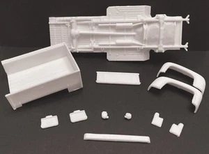 1960 FORD F-100 FLARESIDE STEP SIDE RESIN CONVERSION KIT AMT 1960 FORD F100 KITS - Picture 1 of 2