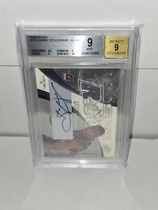 Camiseta deportiva de novato SPx RC 2002-03 automática Amare Stoudemire autógrafo rara muestra gris - Imagen 1 de 4