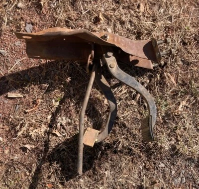 Vintage Original Used 1968-1972 Chevelle Clutch Brake Pedal Assembly Manual - Image 1 of 4