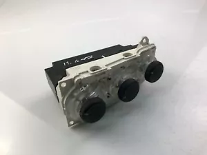E2941 HONDA CIVIC 2001 Climate Control Unit 1291K - Picture 1 of 4