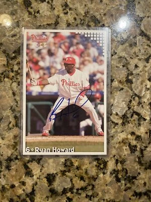 Ryan Howard Philadelphia Phillies signed 2006 team postcard autograph PSA/DNA - Image 1 of 2