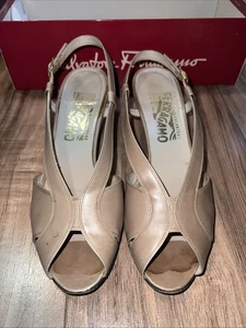 Salvatore Ferragamo taupe Peeptoe Leder Slingback Sandalen Gr. 7 Made in Italy - Bild 1 von 7