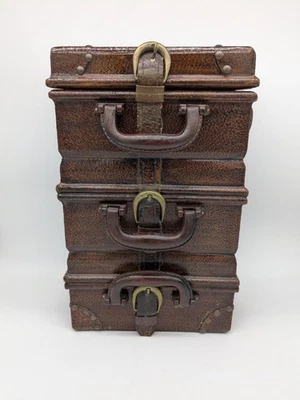 De colección. Caja de almacenamiento de vino de madera con cubierta de cuero rojo decorativa de 2 botellas *LEER DESCRIPCIÓN Foto 1 de 4