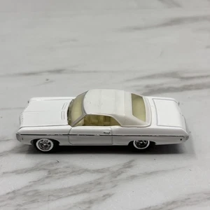 Johnny Lightning 1969 Chevrolet Impala SS 2011 Editions Diecast 1:64 - Picture 1 of 10