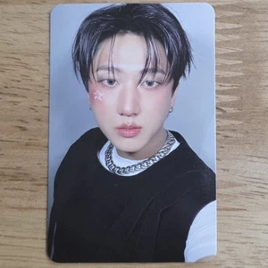 Tarjeta Fotográfica Oficial Changbin Stray Kids Karma Ceremonia Versión Genuina Kpop - Imagen 1 de 2
