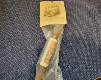 Antigua bola de juguete en lanzadera de taza primitiva Blue Ridge Mountain de colección Foto 1 de 4