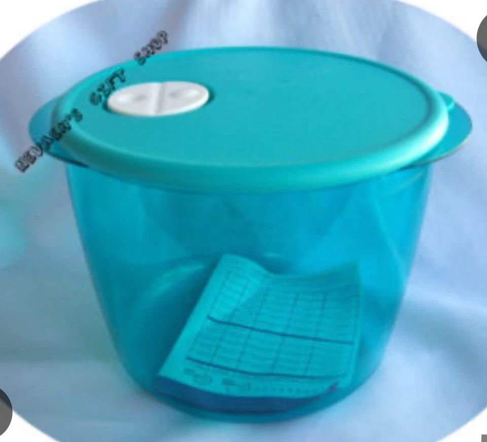 Tupperware Rock N Serve Microwave Safe Deep Round 3.5 qt / 3.3L Aqua Blue New - Image 1 of 1
