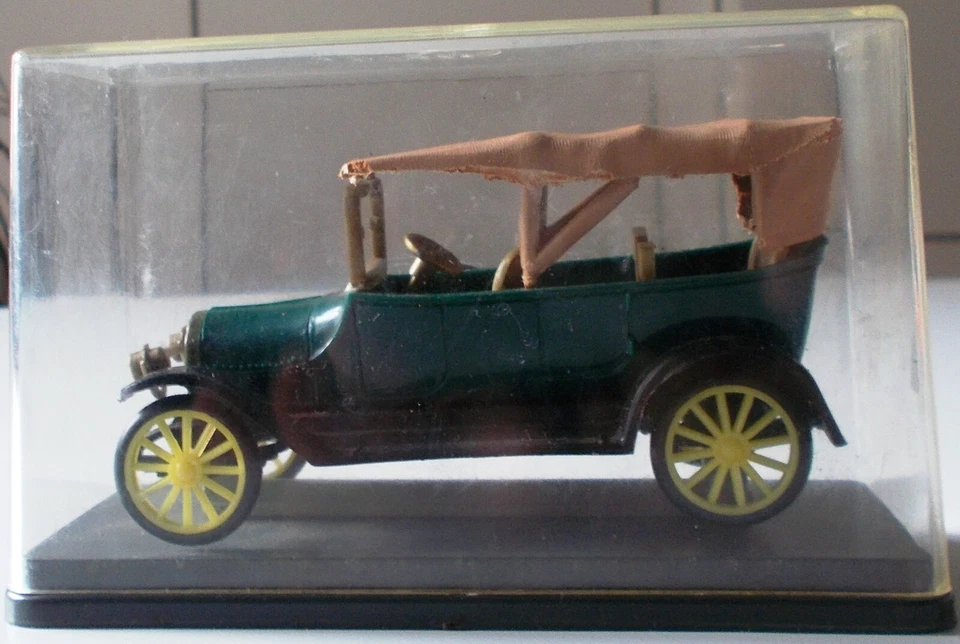 ANTICA FIAT 911 POLITOYS APS 1/45 PLASTICA - Immagine 1 di 4