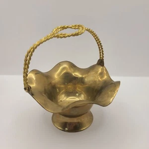 Massiver Messing Schüssel Korb Hosley International handgefertigt Rüschenrand Seilgriff - Bild 1 von 9