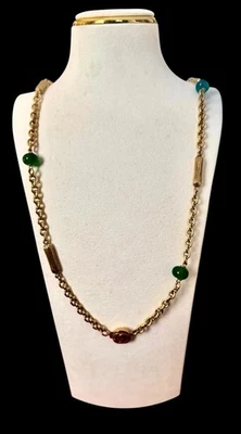 Collar Chanel Gripoix Vintage Cristal Verde y Cadena Dorada, Modelo 3129 Foto 1 de 4