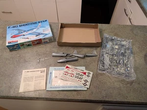 Avión estrella fugaz F-80 monograma 1983 vintage 1:48 bolsas abiertas - Imagen 1 de 10