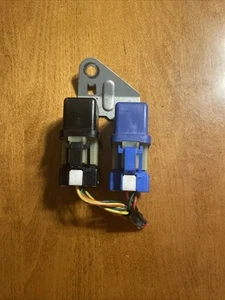 2002-08 SUBARU IMPREZA FORESTER DAYTIME RUNNING LIGHT RELAY OEM P/N 84077FE000 - Picture 1 of 4