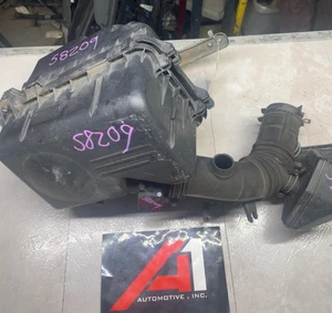 02-03 TOYOTA CAMRY Air Intake Box Air Cleaner Filter Housing Tube 4 Cyl OEM - Imagen 1 de 9