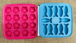 IKEA PLASTIS BANDEJA PARA CUBITOS DE HIELO DE AGUA x 1 Flores y 1 x Peces ENVÍO GRATUITO - Imagen 1 de 3