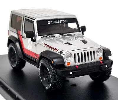 Greenlight 1/43 Jeep Wrangler Rubicon 2014 Silver Diecast Scale Model Car - Image 1 of 4