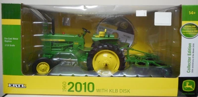 Ertl 1/16 John Deere 2010 con disco KBL 1960 edizione da collezione - Immagine 1 di 4
