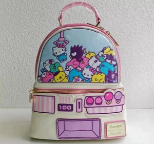 Zaino Hello Kitty Sanrio Family Loungefly nuovo - Foto 1 di 2