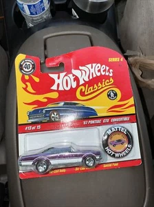 HOTWHEELS CLASSICS 67 PONTIAC GTO CONVERTIBLE SERIES 4 WITH BUTTON - Picture 1 of 2