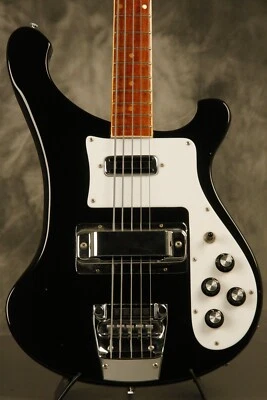 Bajo Rickenbacker 4003S-5 cuerdas 1982 prototipo Jetglo Foto 1 de 4