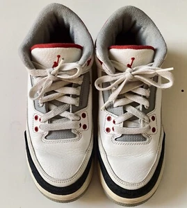 Air Jordan 3 2013 retro rojo fuego juvenil GS talla 4,5 años sin caja 398614-120 - Imagen 1 de 7
