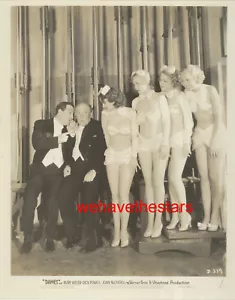 VINTAGE Chorus Ragazze SEXY SKIMPY OUTFIT PRE-CODICE '34 DAME Pubblicità Ritratto - Foto 1 di 1