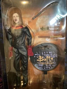 Buffy The Vampire Slayer “Willow” 12" Figure Sideshow Exclusive (2004) - Picture 1 of 12