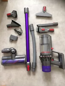 Dyson V10 Absolute ORIGINAL Vacuum Cleaner - Picture 1 of 6