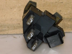 LEXUS GS 1997 - 2004 SEAT MEMORY SWITCH RIGHT DRIVER SIDE - Imagen 1 de 3